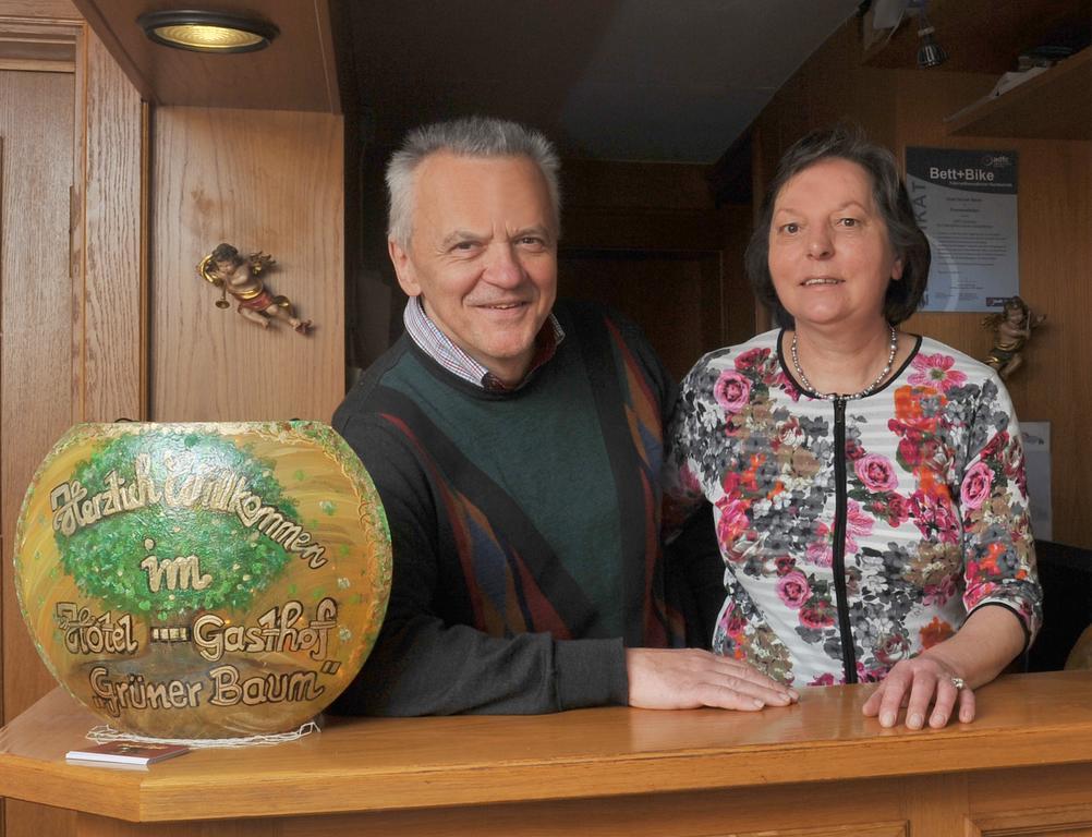 Hotel Gruener Baum Pommersfelden Eksteriør bilde